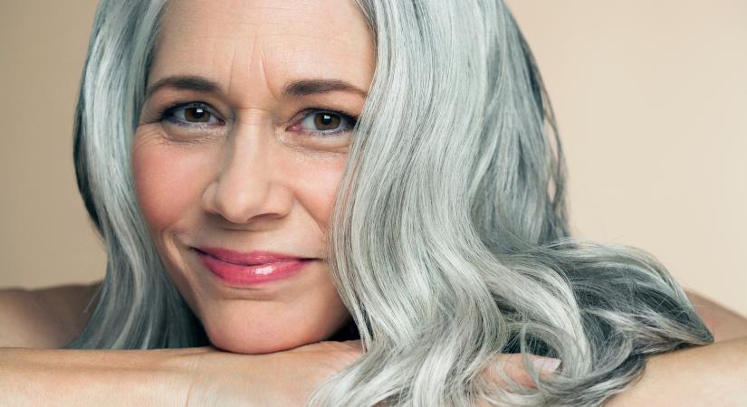 Így ápold az ősz hajad a hideg hónapokban!