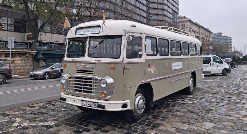 Mozgó múzeumra ülhetnek a közlekedés rajongók