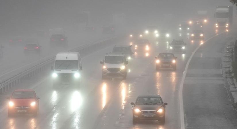 Mutatjuk, hogyan használjuk helyesen a ködlámpát