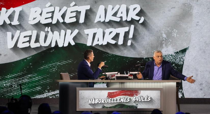 Alakult a hangulat, majd jött Orbán Viktor, és közölte, hogy ez nem kedélyes rendezvény, hanem veszélyben megtartott háborúellenes gyűlés