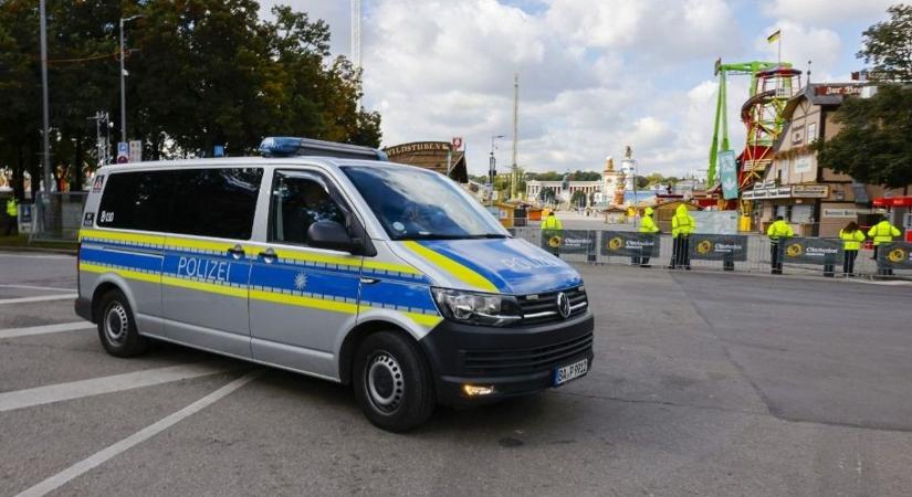 Nagy a baj: súlyos nyomás alá került a kritikus sajtó Németországban