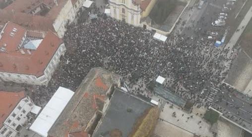 Deák Dániel: Szellősen álltak Magyar Péter rendezvényén Győrben