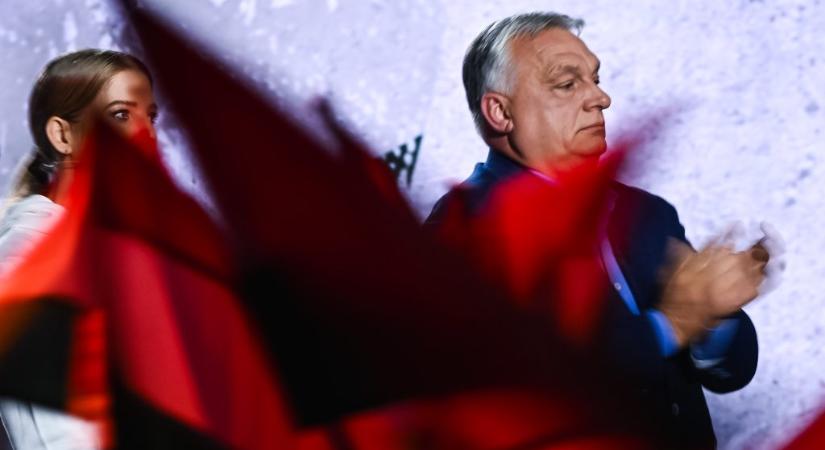 Orbán a firkájától a világháborús veszélyig jutott el előadásában