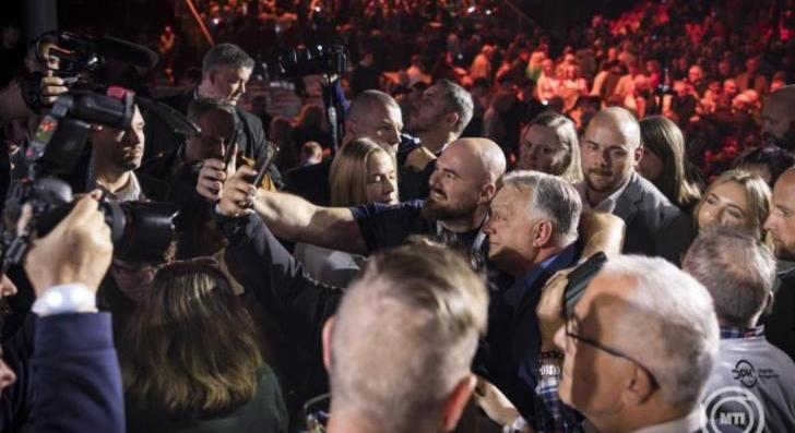 Orbán Viktor: veszély van, Európa a háború küszöbén áll