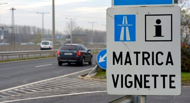 Több vármegyében olcsóbb lesz az éves autópálya-matrica