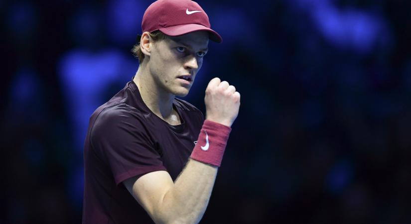 Sinner jutott elsőként a világbajnoki döntőbe