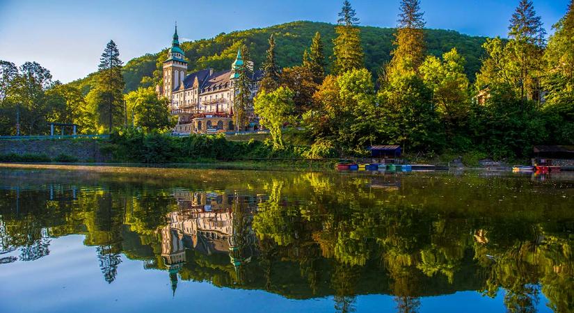 Lillafüred ősszel és télen is festményre kívánkozik