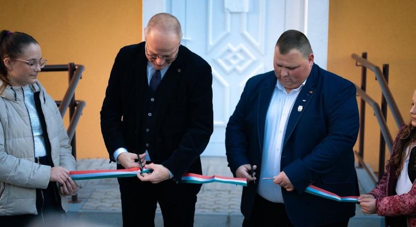 A felújított kultúrházban köszöntötték a szépkorúakat Zalagyömörőn