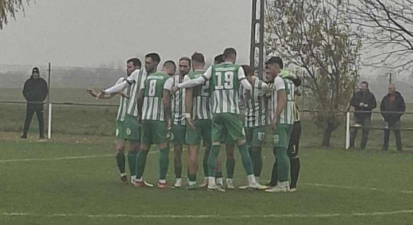 Szoros mérkőzésekkel búcsúzott a szezon