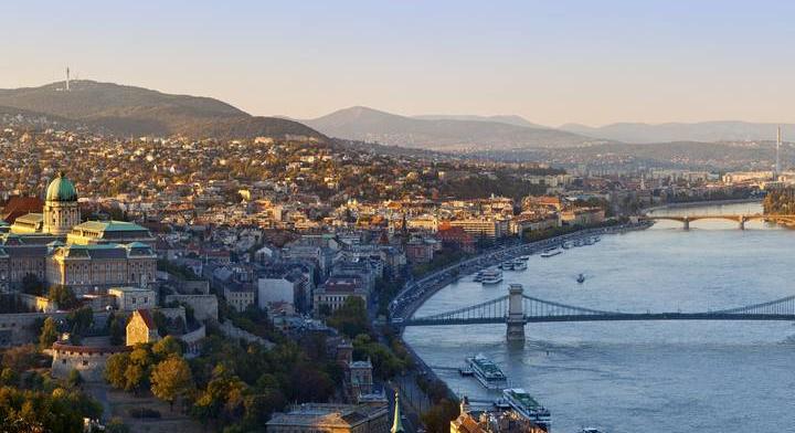 A múltba repít vissza a Közlekedési Múzeum Budapest utcáin