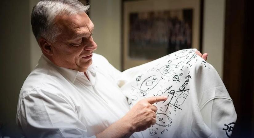 Az egyik vasi szalonban már tetoválás is készült Orbán Viktor rajzából - fotó