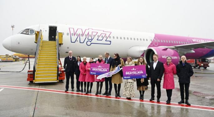 A Wizz Air megnyitotta új bázisát a pozsonyi repülőtéren – négy Airbus A321neo és 27 útvonal érkezik