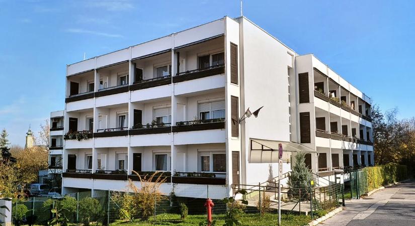 Klimatizálják Veszprém egyik idősek otthonát a Versenyképes Járások Program keretében