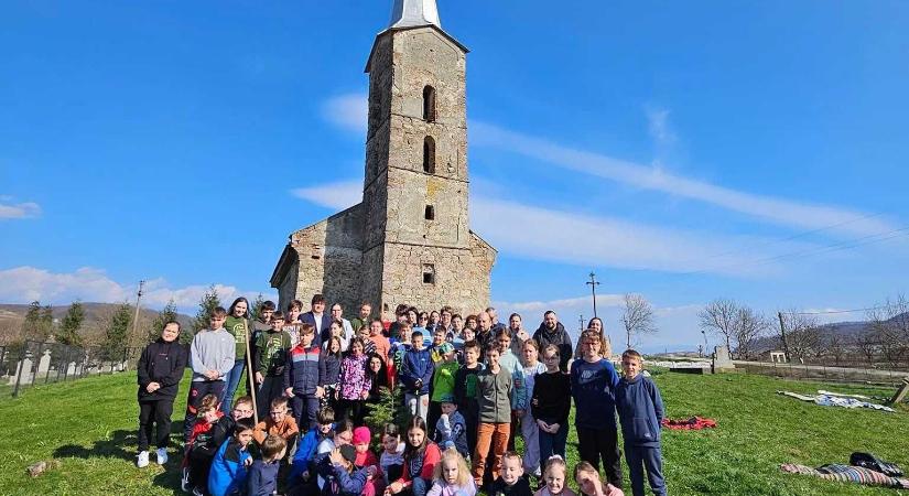 Számos kihívással néz szembe a Hunyad megyei magyar szórványközösség