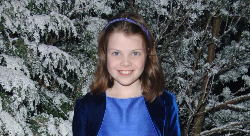 A ‘Narnia krónikái’ fiatal sztárja betegsége után is gyönyörűbb, mint valaha