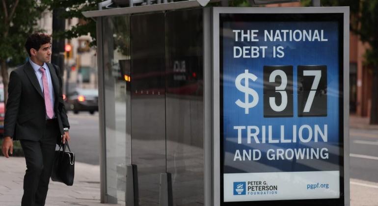 Véges kínálat, végtelen államadósság: a bitcoin és a 38 billió dolláros amerikai államadósság alakulása