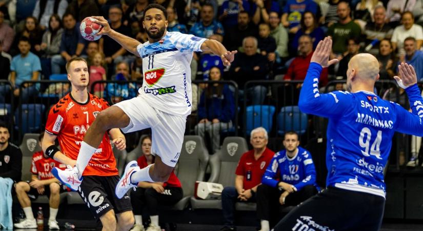 A Kék Tigrisek az első és a második félidő hajráját is jobban bírták