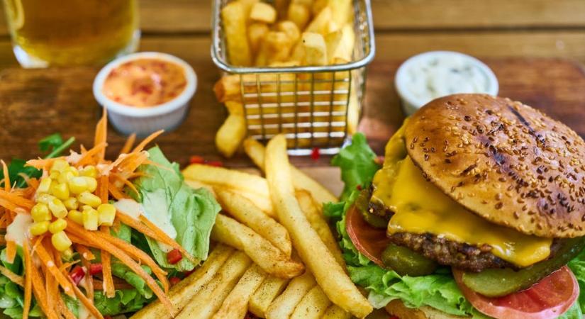 Az EU megadóztatná az egészségtelen élelmiszereket és alkoholos italokat