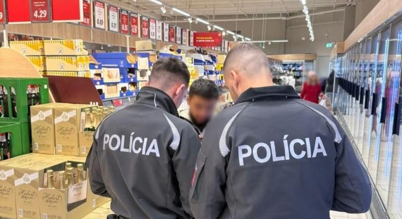 Megerősített razziákkal lép fel a rendőrség a bolti lopások ellen