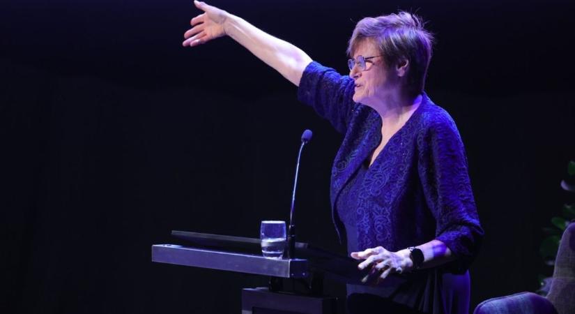 Karikó Katalin személyesen adta át az első JATE-díj elismeréseket Szegeden – galériával