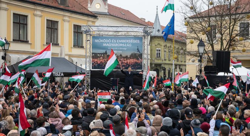 Felvonultak, de aztán kockázat nélkül hozták le a hadvezérek a győri csatát