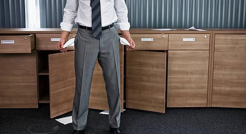 Valami nagyon nincs rendben: csődhullámban fuldokolnak a cégek és az emberek, jövőre sem látszik a megoldás