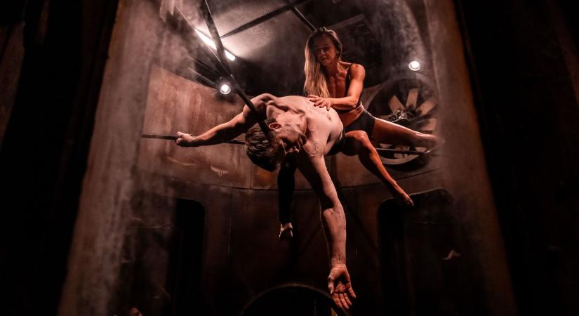 Egy előadás, amit nem lehet megnézni, mégsem láttunk még soha érdekesebbet – a Walk My World tényleg világszám a Millenárison