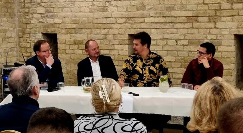 Király Zsolt: Komáromban ismét kiderült, mennyire szétesett a felvidéki magyar közélet