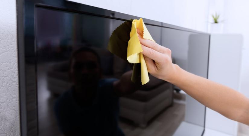 Ez a legjobb módja, hogy tisztán tartsd a TV képernyőjét