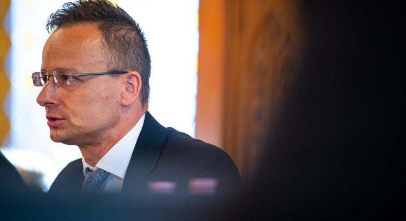 Szijjártó bejelentést tett a kínai vízummentességről