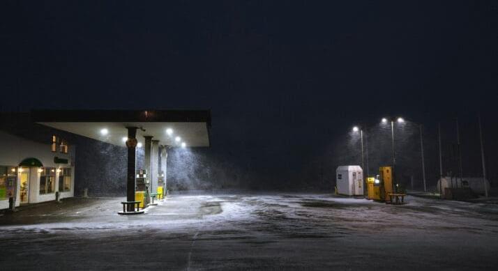 Napokon belül itt a téli üzemanyagcsere – Erre figyeljünk, hogy ne álljon le az autónk