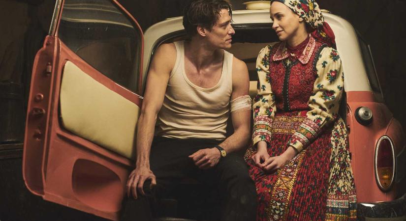 A szerelem, a tánc és a zene örök egysége a vásznon – Kolozsváron mutatták be a Magyar menyegzőt (VIDEÓ)