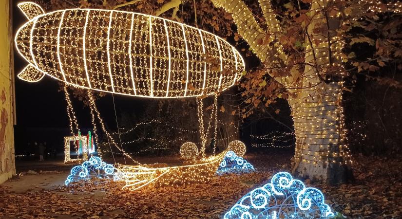 Ünnepi fényvarázs nyílt a Komáromi Erődben – Képekkel
