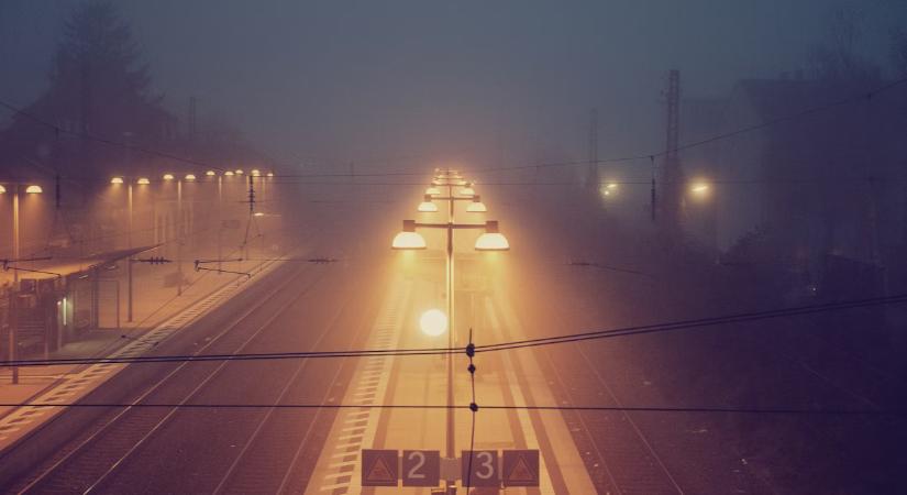 Köd nehezíti a közlekedést erdélyi megyékben is