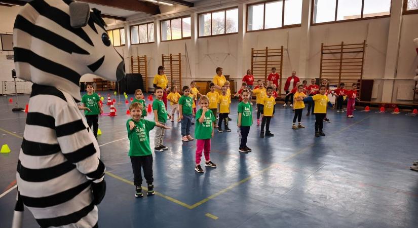 Vetélkedő ovisoknak - a gyermeked is látható a fotón?