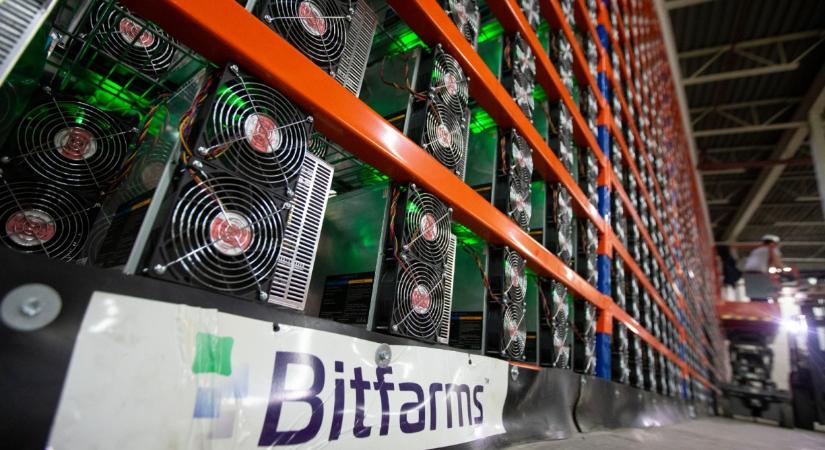 Bitfarms részvény: 18%-os zuhanás a Bitcoin bányászat leállításának bejelentése után