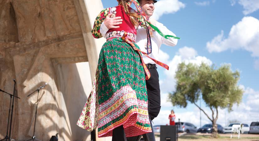 Egy kis hazai – Hagyományőrzés külföldön