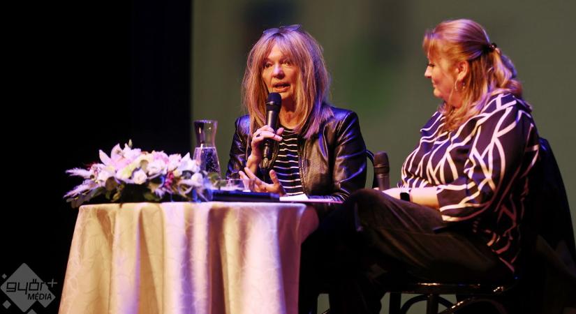 Tari Annamária: Üresre töltve – A mesterséges intelligencia veszélyei