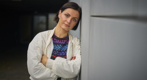 Csepelyi Adrienn: Csorbul az önbizalmunk, ha szégyenérzet kapcsolódik a tájszólásunkhoz