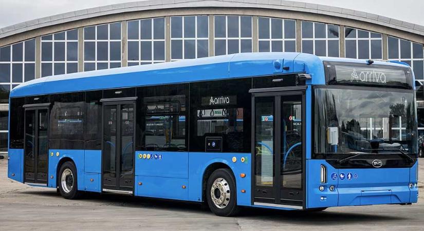 Visszaszámlálás: Napokon belül forgalomba állnak Budapest utcáin az új BYD elektromos buszok