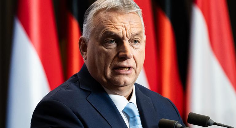 Orbán Viktor: Magyarország sorsdöntő pillanatban van, Brüsszel kiterítette a kártyáit