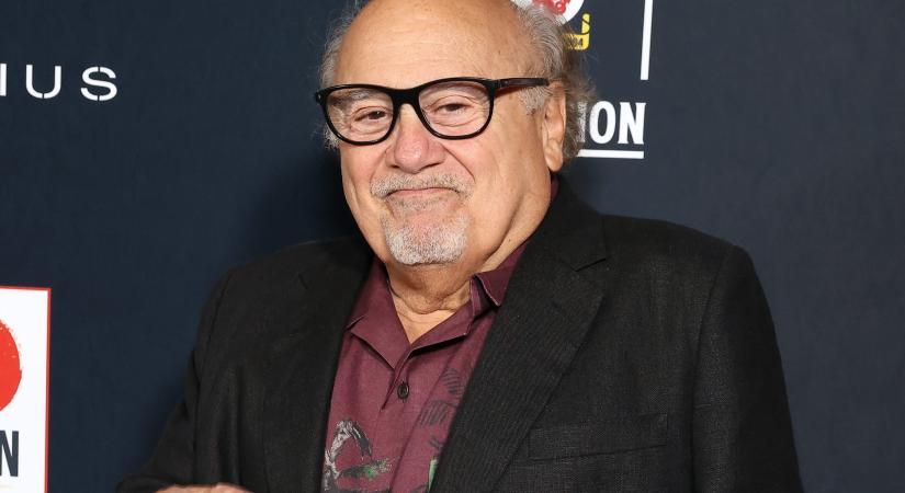 Emlékszel Danny DeVitóra? A 80 éves színész a leglelkesebb nagypapa Hollywoodban