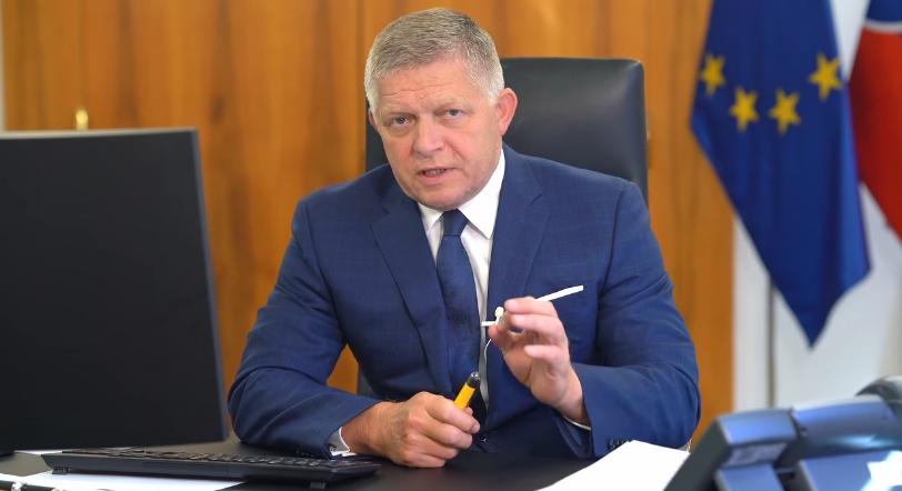 Mégsem mond beszédet a köztévében november 17. előestéjén Robert Fico