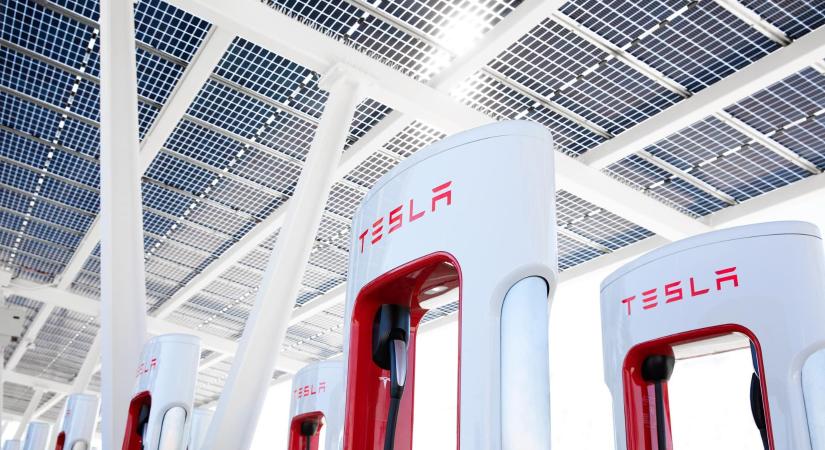 Térképre viszi a Google a Supercharger kihasználtságát