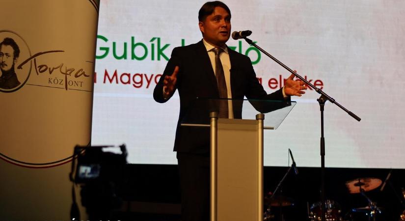 Az összetartozás és a jövőépítés jegyében