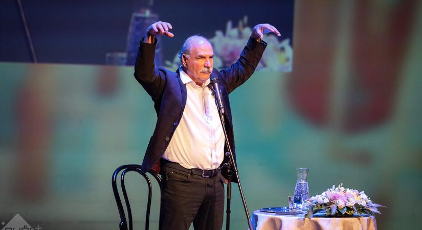 Hangyász vérmedvék és a gyergyói dzsungel – Berecz András meséje a Könyvszalonon