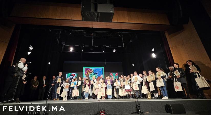 Középpontban a népzene és a népdal