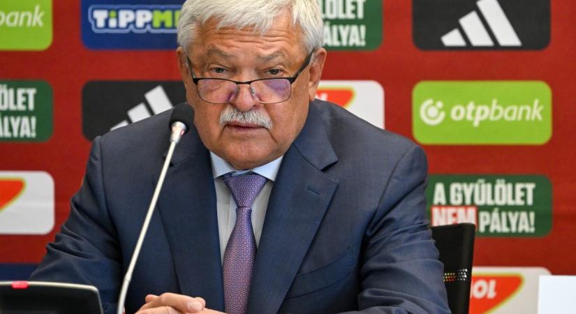 Csányi Sándor két kérdés után otthagyta az újságírókat az írek elleni vereség után