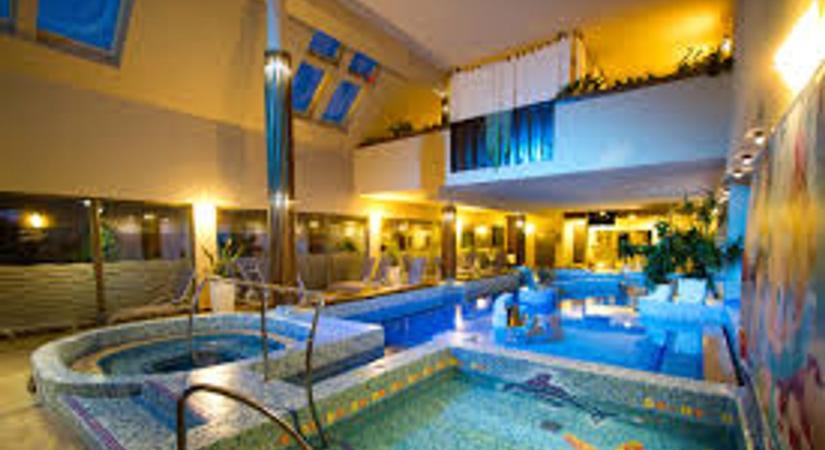 Siófok, Hévíz és Eger vezetik az év végi wellness-toplistát