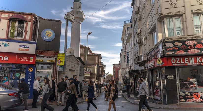 Újabb sokk az isztambuli halálhotelben: további két turista került kórházba